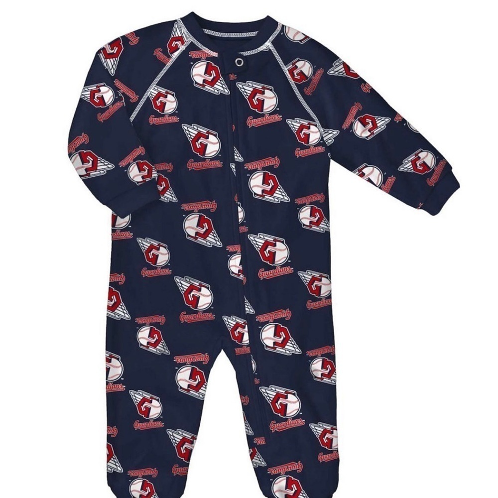 Mlb licensed Infant Boys and Girls  Cleveland Guardians Zipper Cozy Sleeper
NWT